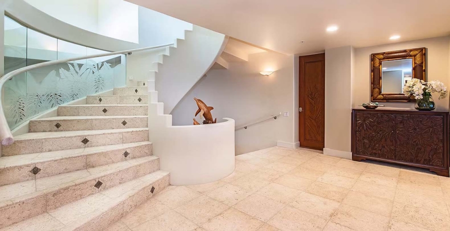 Royal Hawaiian Beachfront Estate Hawaii Vacation Villa - Oahu