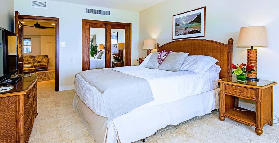 Royal Hawaiian Beachfront Estate Hawaii Vacation Villa - Oahu