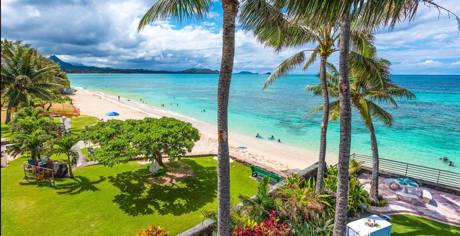 Royal Hawaiian Beachfront Estate Hawaii Vacation Villa - Oahu