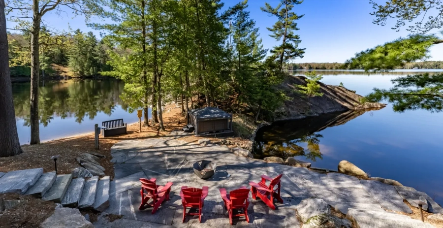 Black Diamond  Vacation Villa - Ontario