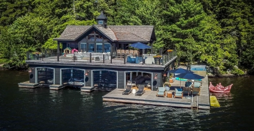 Lake Joe’s First Class Ontario Villa Rentals