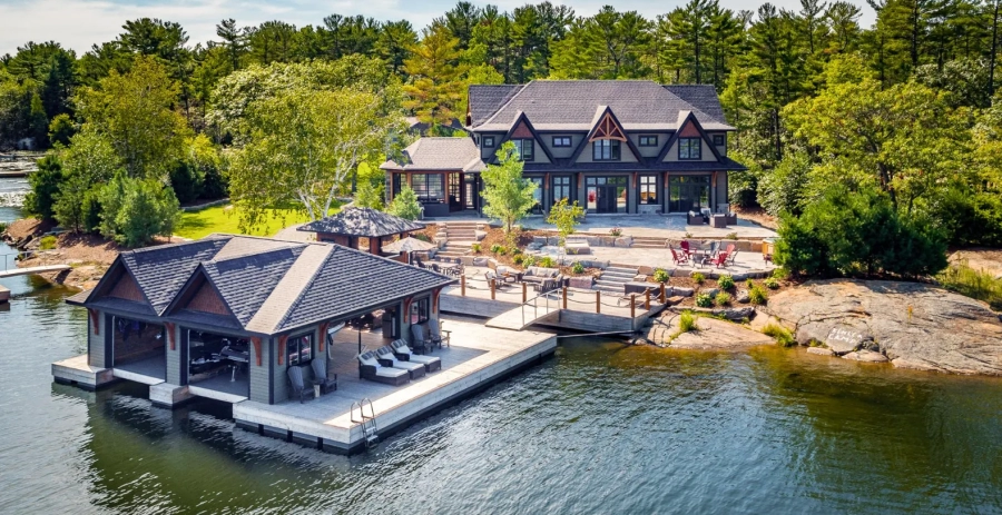 Lochside  Vacation Villa - Muskoka Lakes