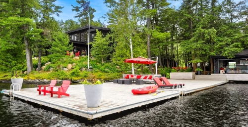 Muskoka’s White House Muskoka Lakes Villa Rentals