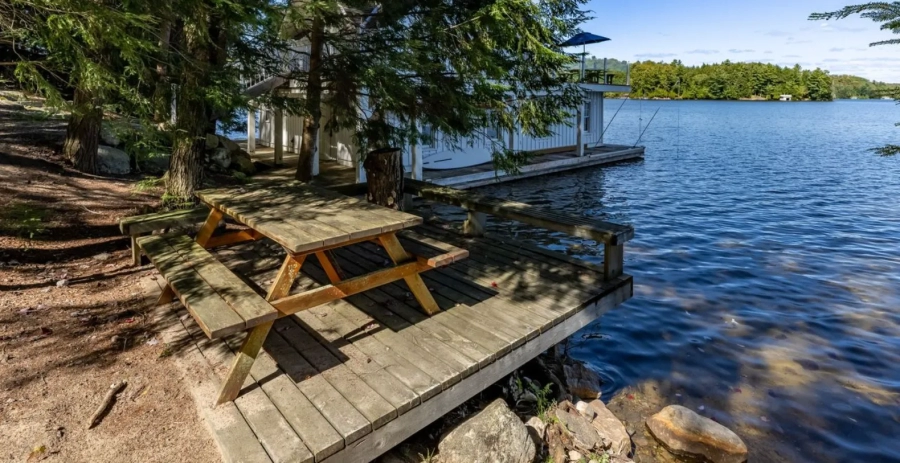 Postcard from Rosseau  Vacation Villa - Ontario