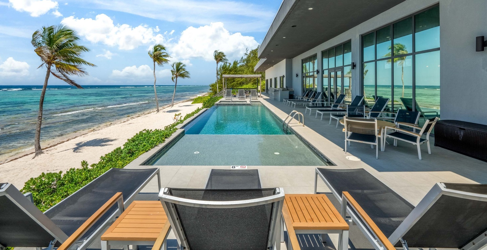 Evolution Villa Seven Mile Beach Grand Cayman