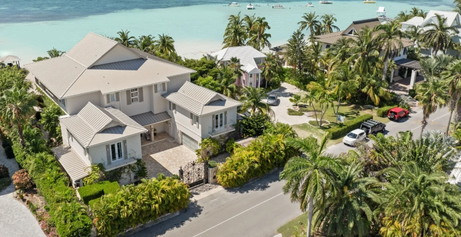 Paradis Sur Mer  Vacation Villa - Cayman Islands