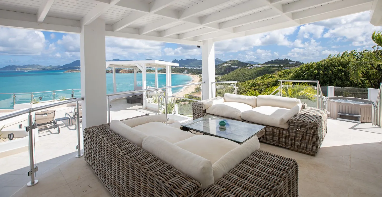 Villa Infinity Blue French Side Vacation Villa - Saint Martin