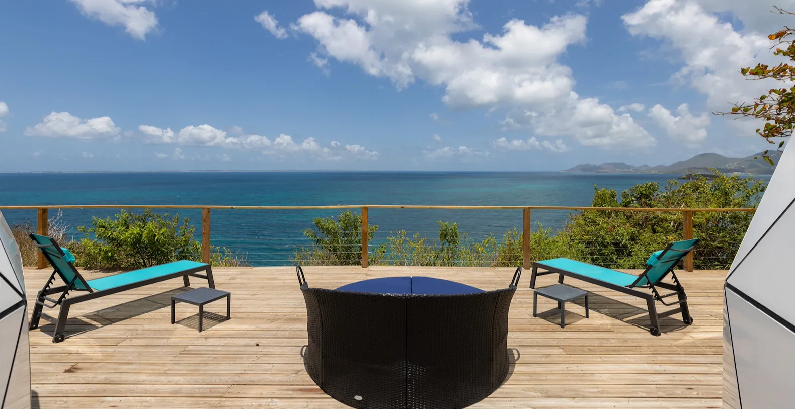 Villa Infinity Blue French Side Vacation Villa - Saint Martin