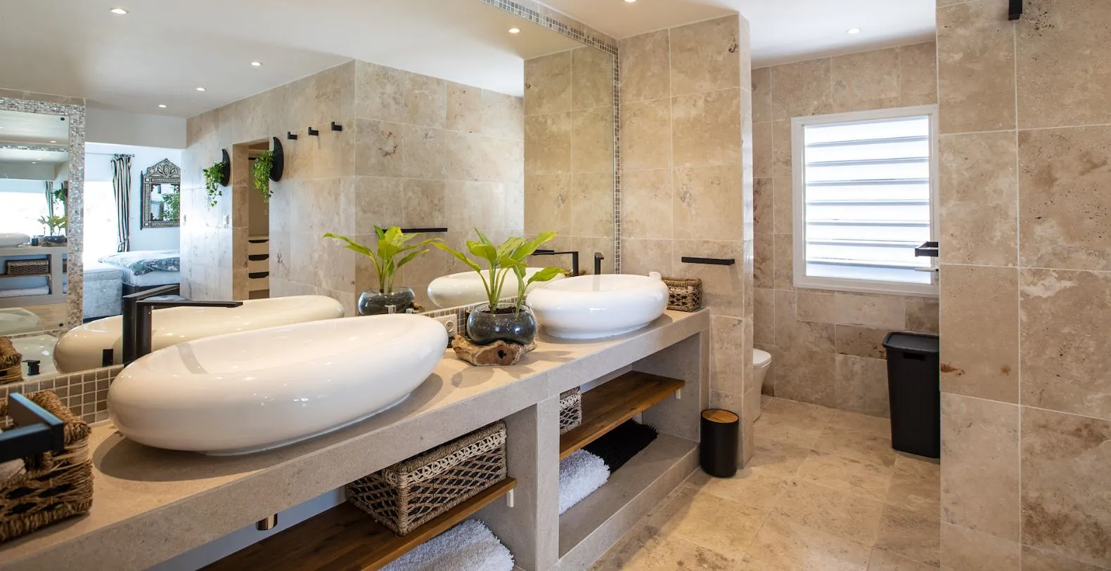 Villa Infinity Blue French Side Vacation Villa - Saint Martin