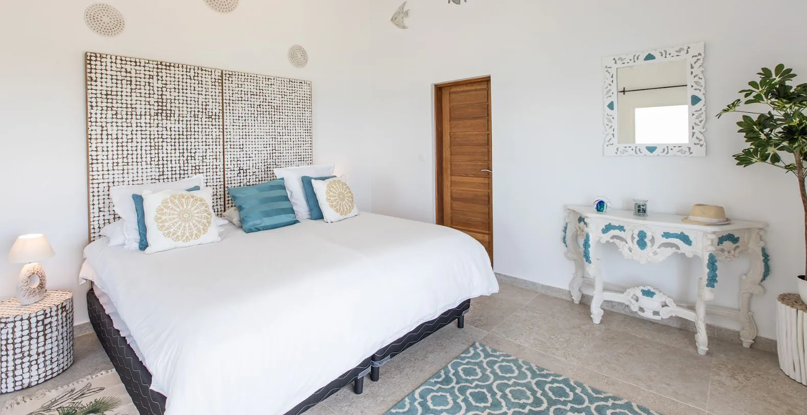 Villa Infinity Blue French Side Vacation Villa - Saint Martin