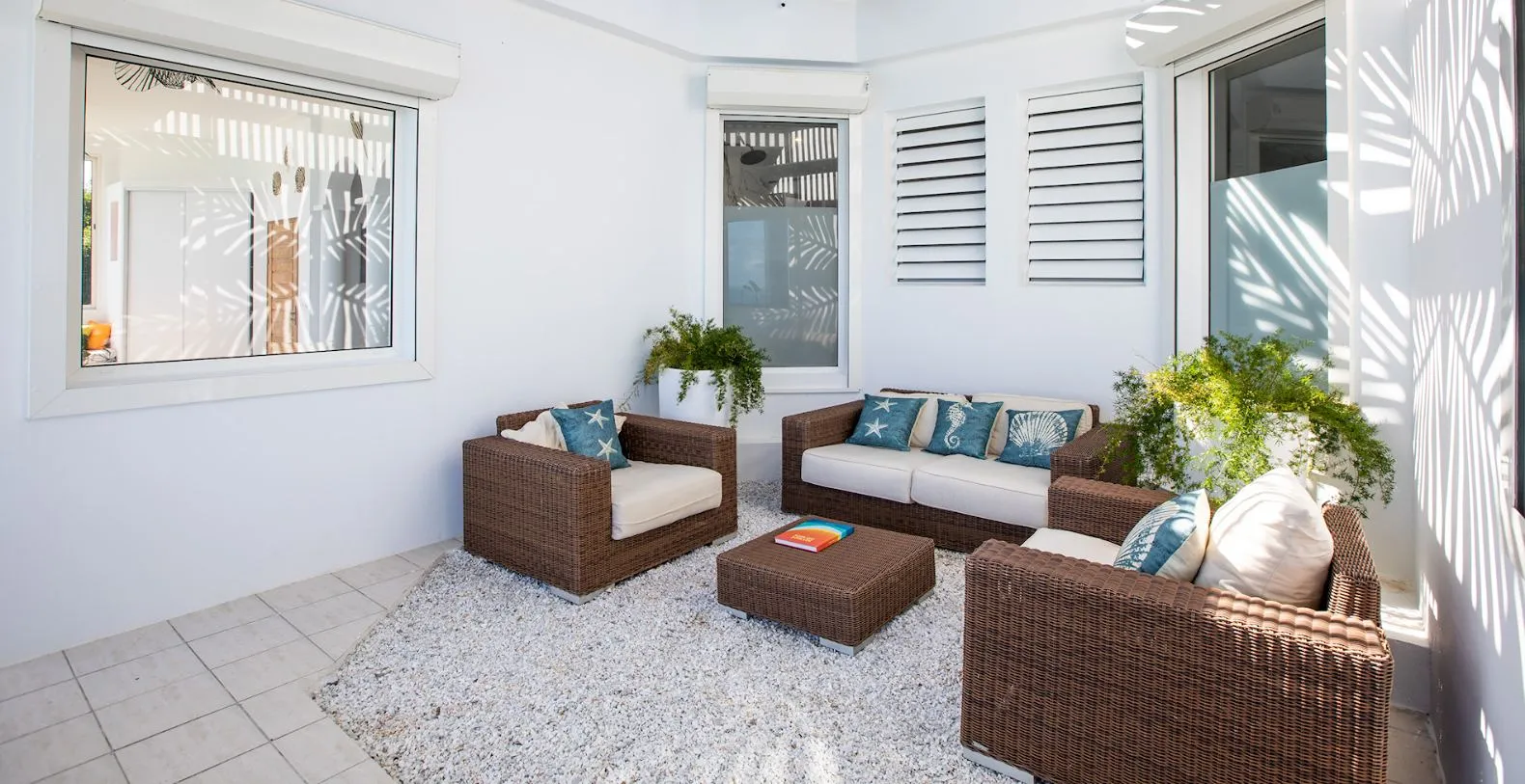 Villa Infinity Blue French Side Vacation Villa - Saint Martin