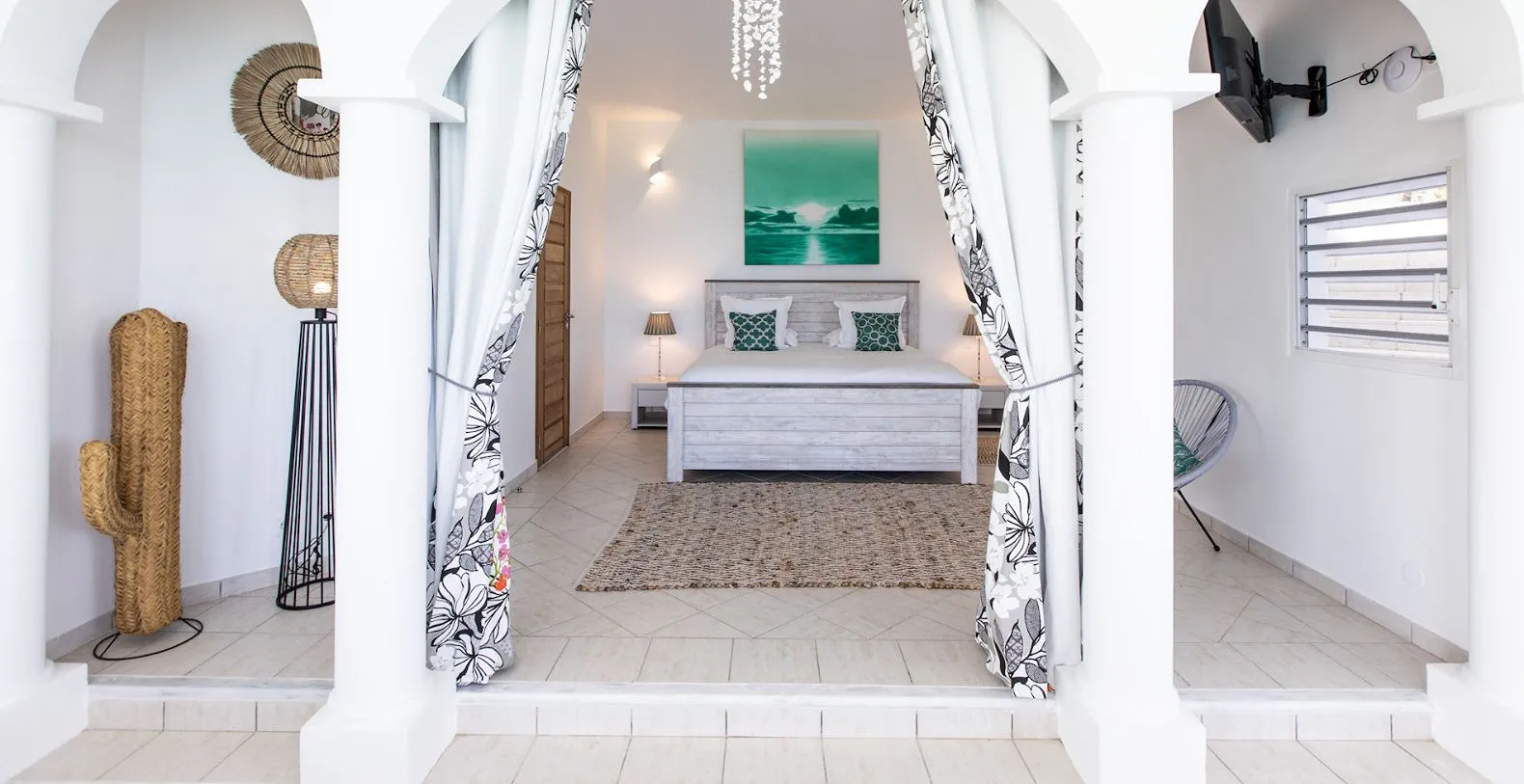 Villa Infinity Blue French Side Vacation Villa - Saint Martin