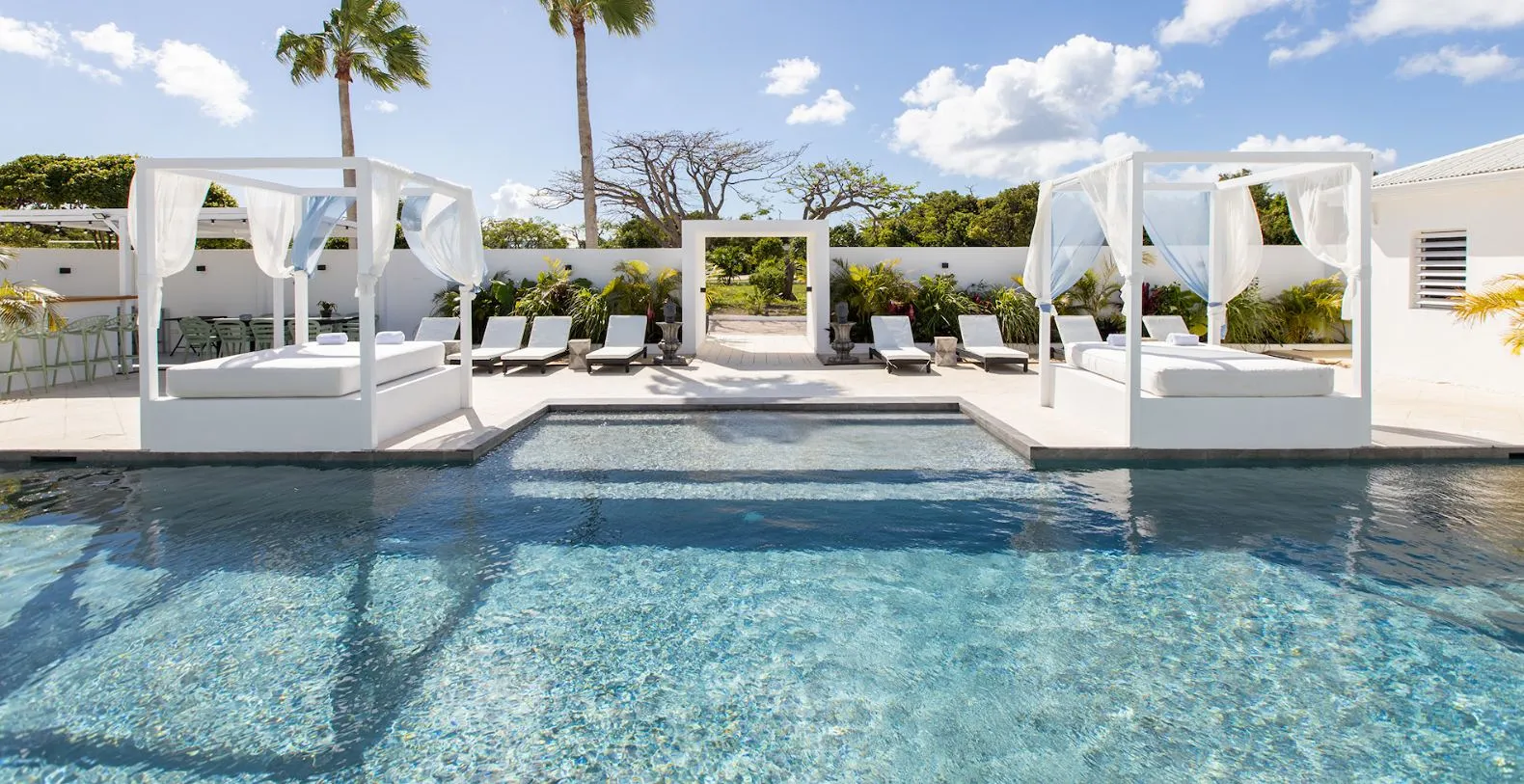 Villa Infinity Blue French Side Vacation Villa - Saint Martin