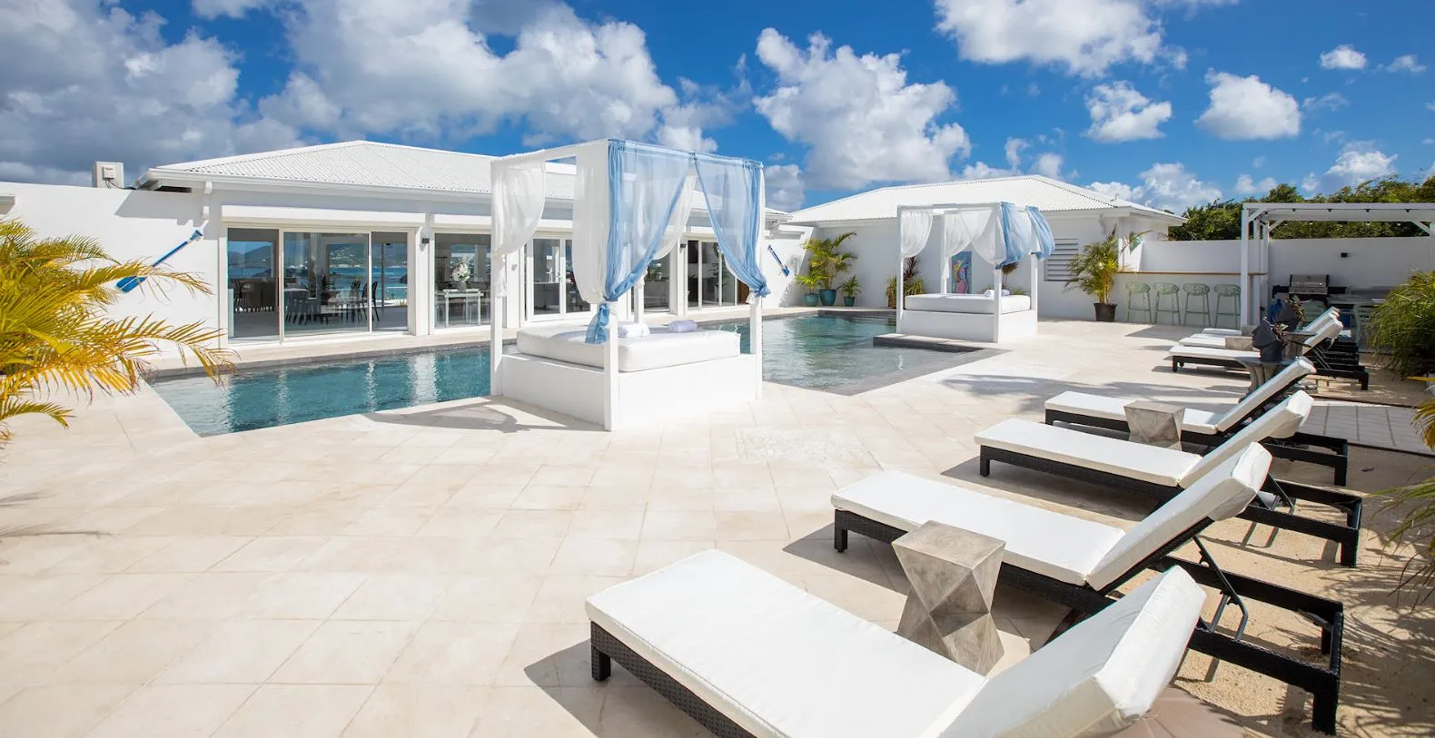 Villa Infinity Blue French Side Vacation Villa - Saint Martin