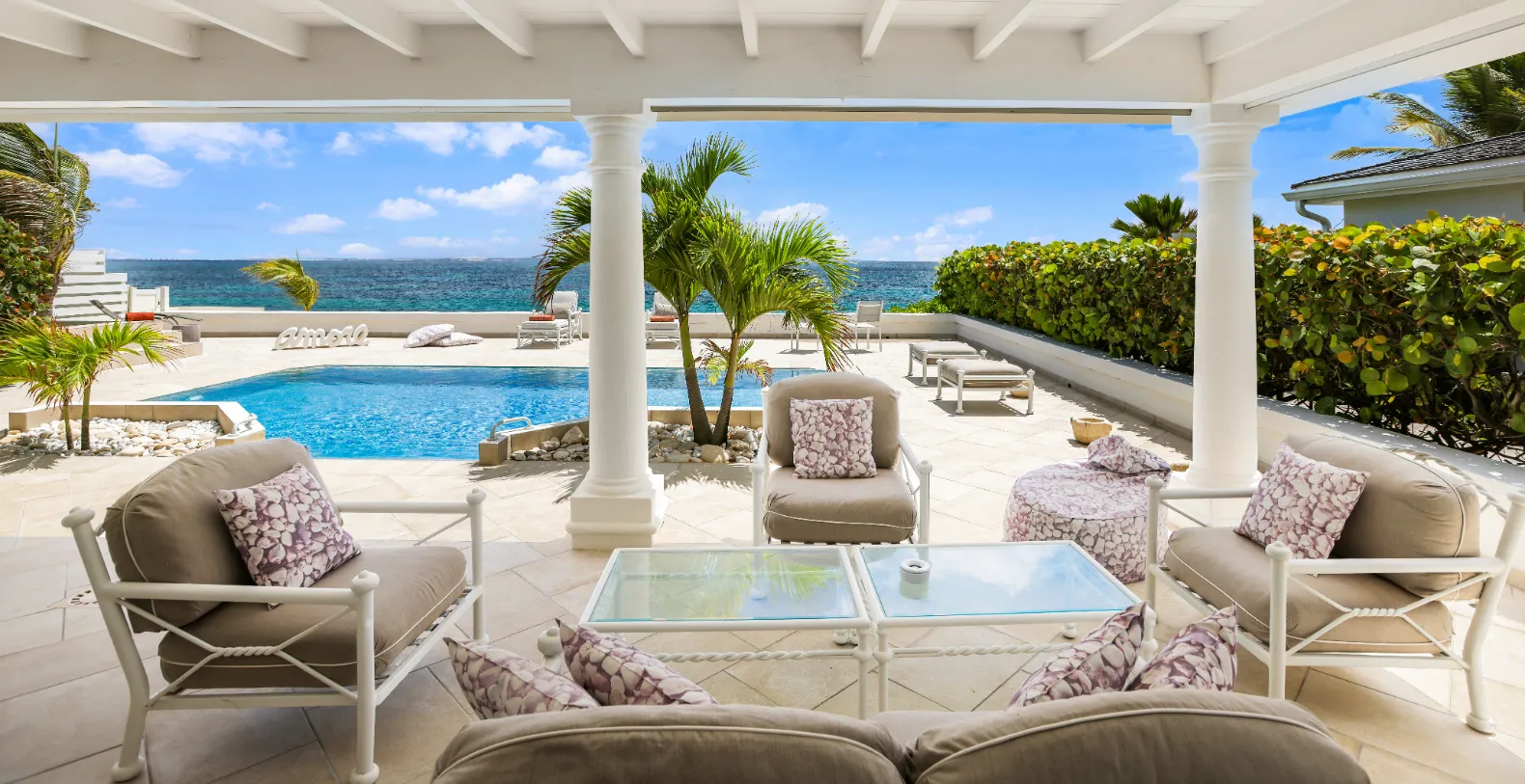 Villa La Perla Classic French Side Vacation Villa - Saint Martin