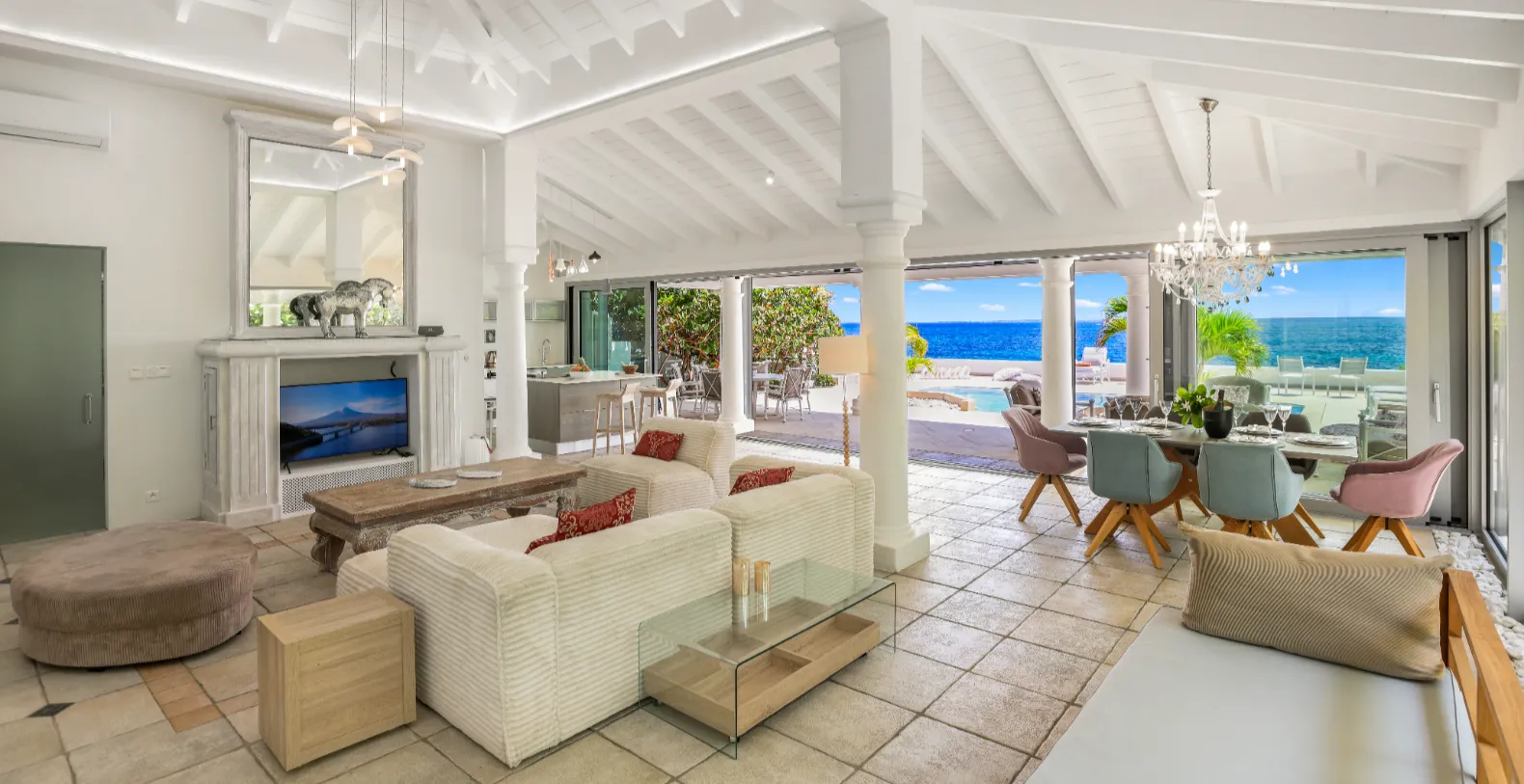 Villa La Perla Classic French Side Vacation Villa - Saint Martin