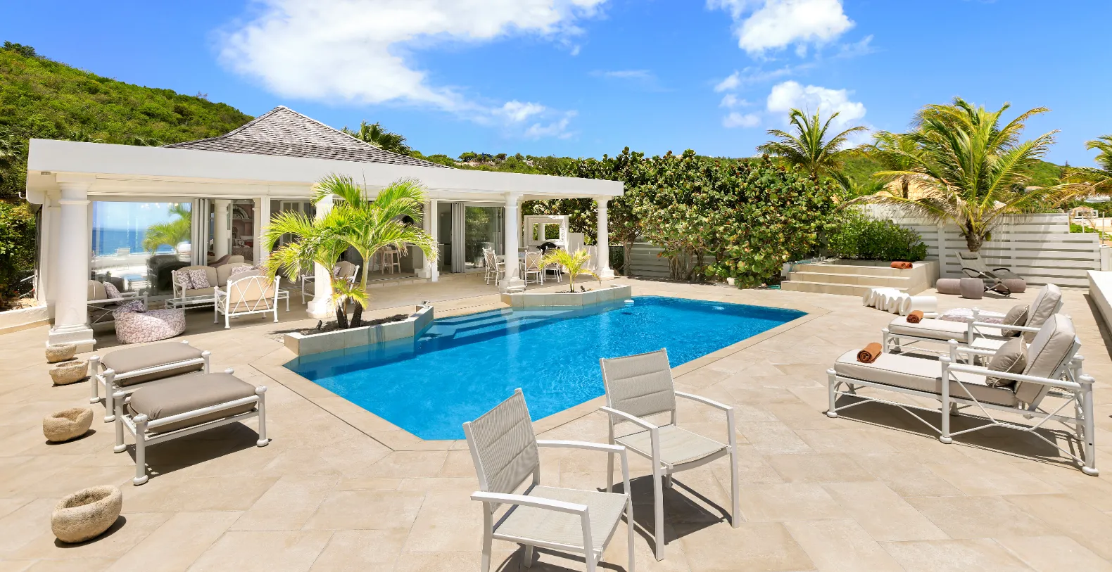 Villa La Perla Classic French Side Vacation Villa - Saint Martin