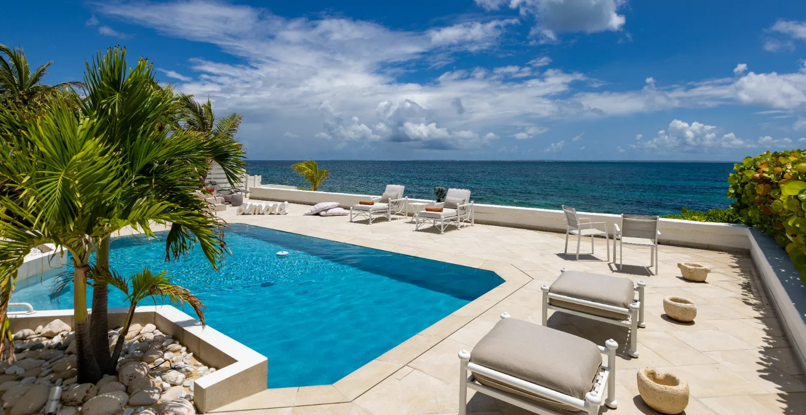 Villa La Perla Classic French Side Vacation Villa - Saint Martin