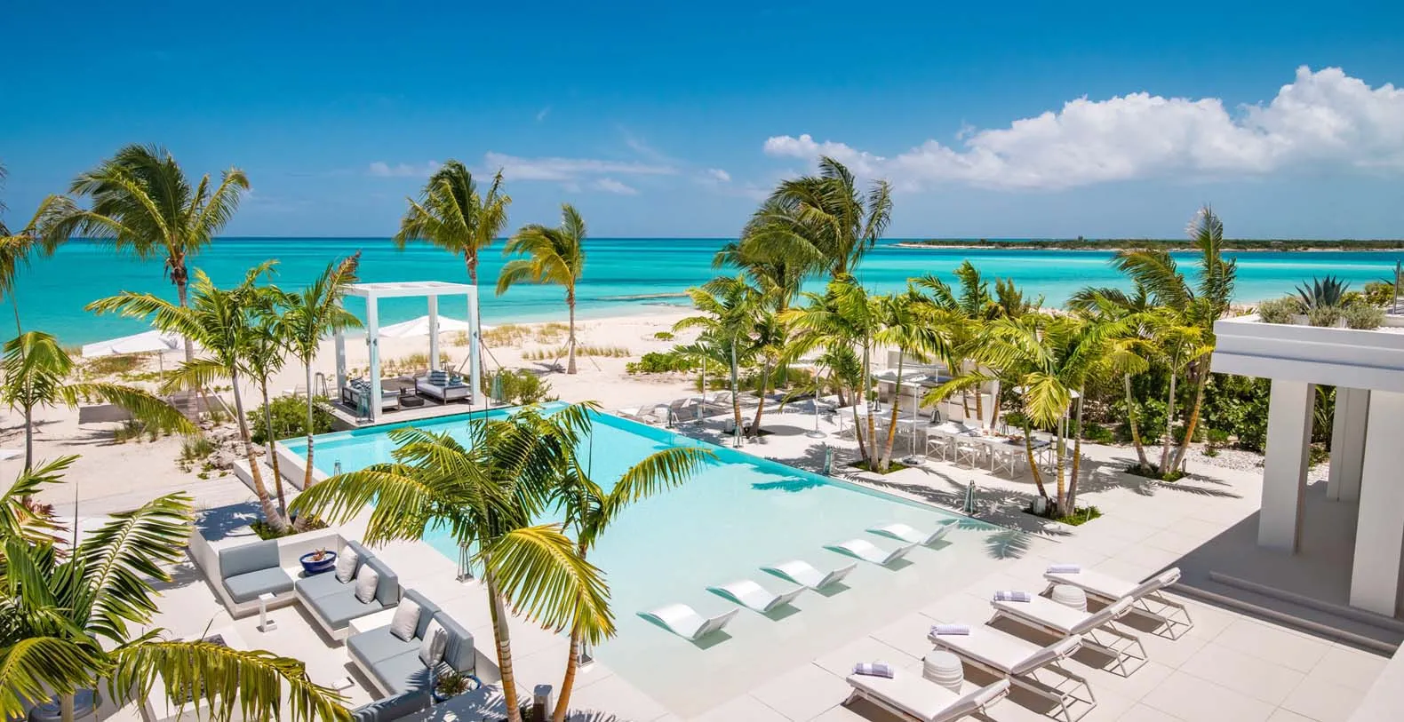 Emerald Pavilion Grace Bay Beach, Turks & Caicos Luxury Rental