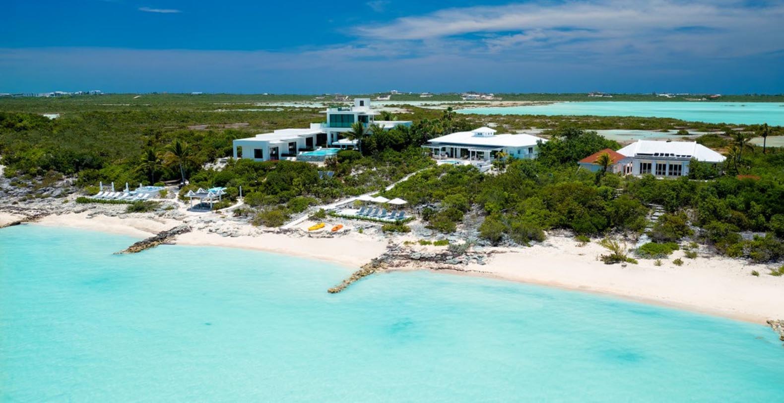 Sandy Estate Turks & Caicos Villa Rentals