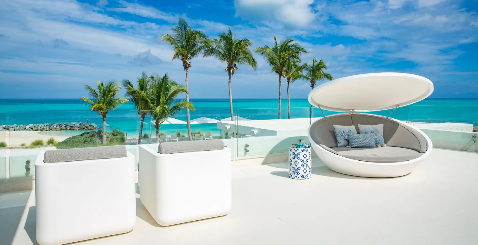 Sol E Mare Turks & Caicos Vacation Villa - Grace Bay