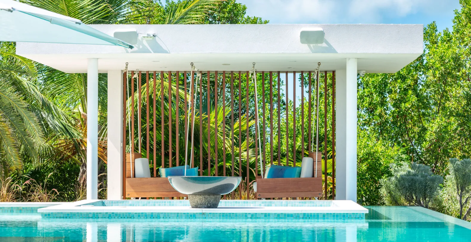 Sol E Mare Turks & Caicos Vacation Villa - Grace Bay