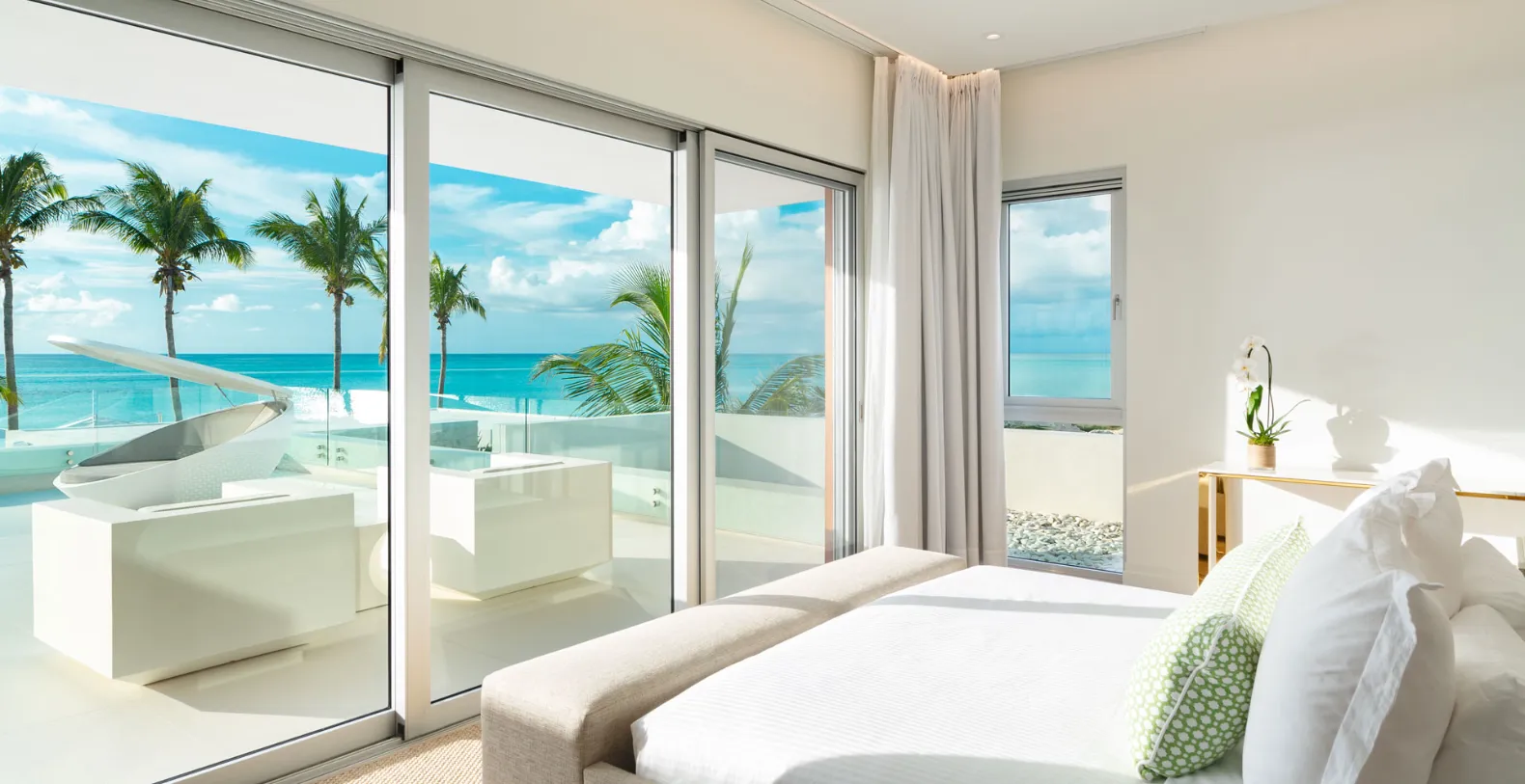 Sol E Mare Turks & Caicos Vacation Villa - Grace Bay