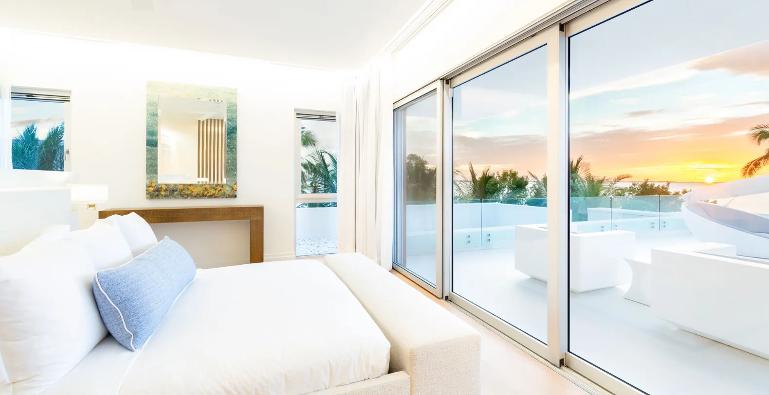 Sol E Mare Turks & Caicos Vacation Villa - Grace Bay