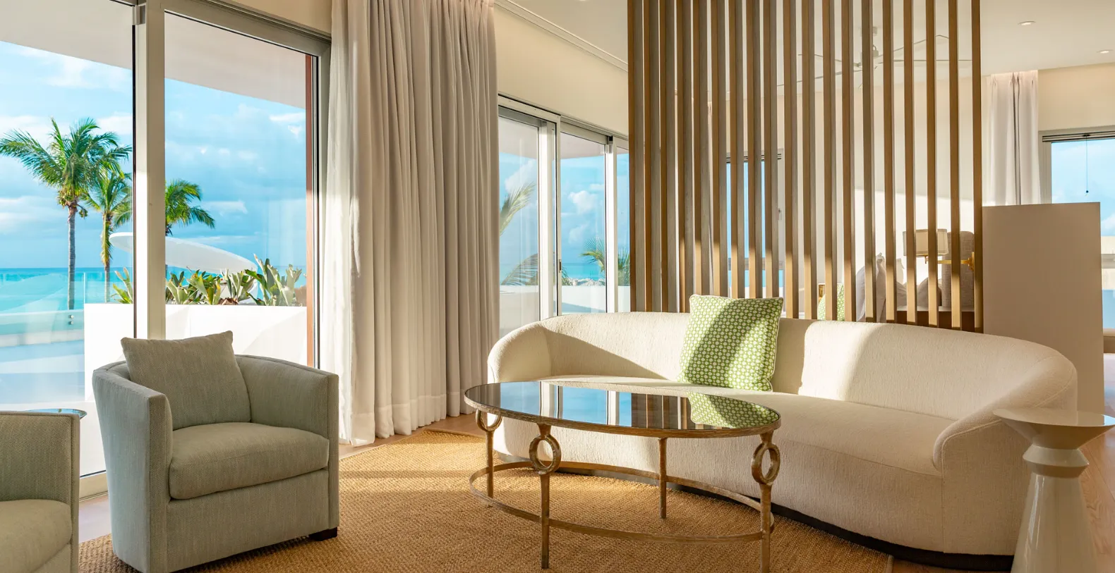 Sol E Mare Turks & Caicos Vacation Villa - Grace Bay