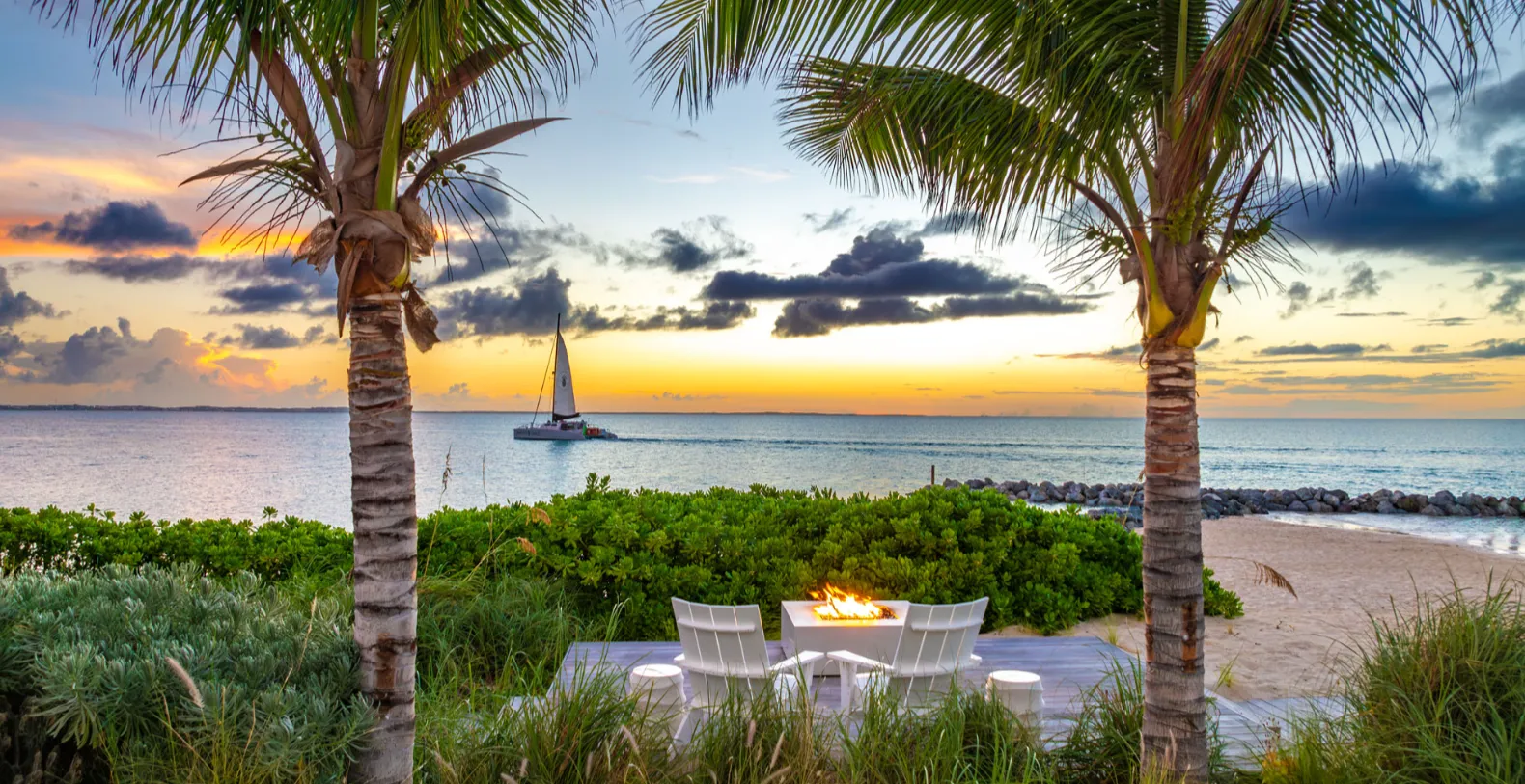 Sol E Mare Turks & Caicos Vacation Villa - Grace Bay