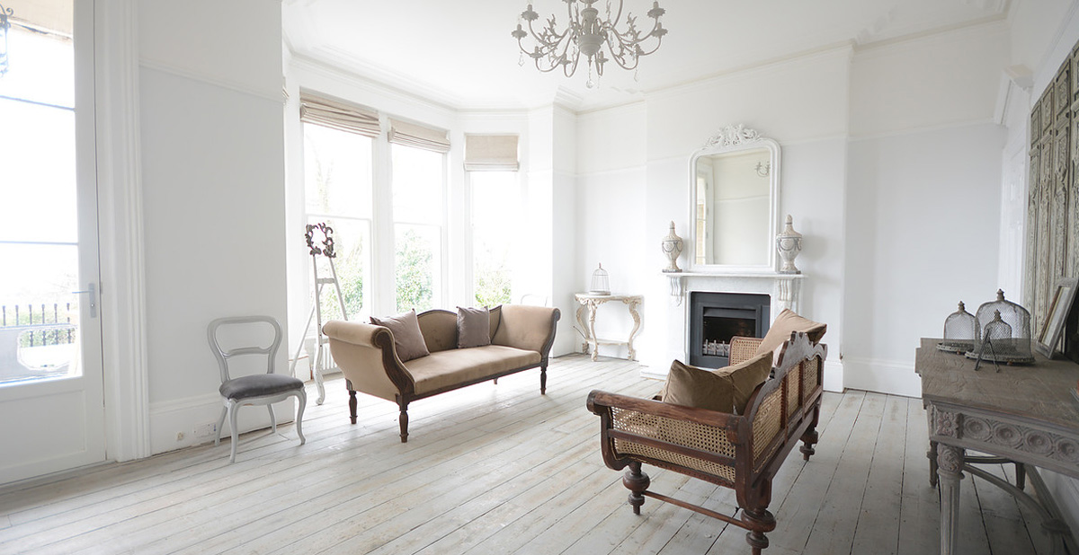 White Victorian Luxury Villa Holiday Rental
