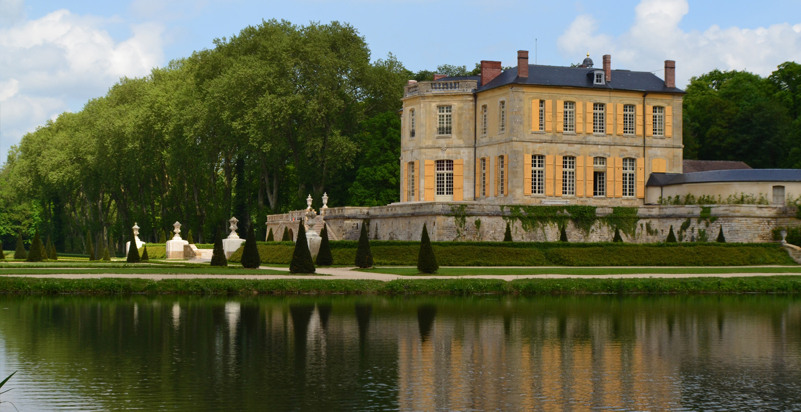 Chateau Villette Luxury Villa Holiday Rental