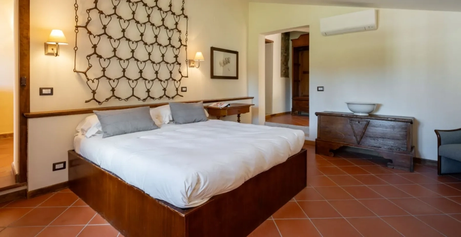 Colonica Oliveto Tuscany Vacation Villa - Italy