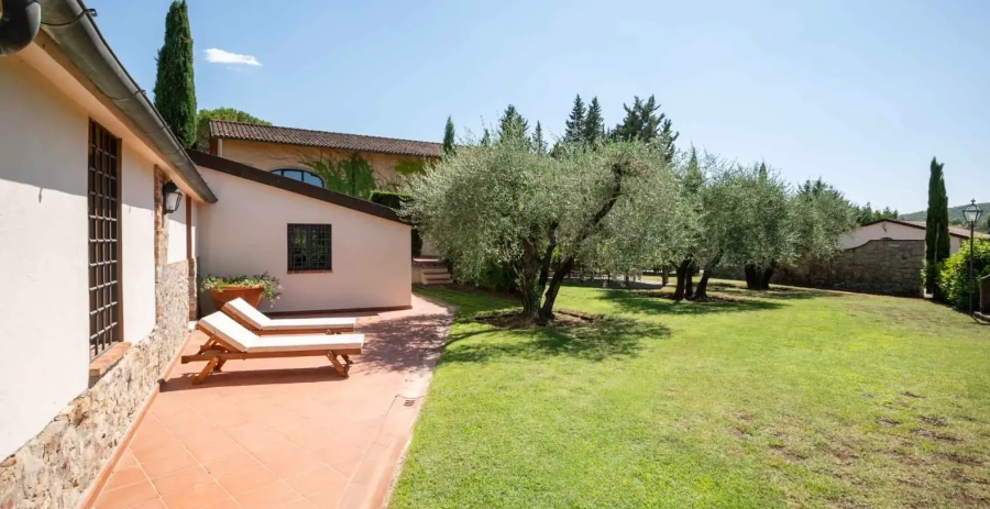 Colonica Oliveto Tuscany Vacation Villa - Italy