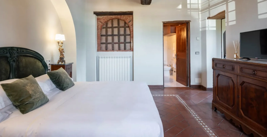 Suite Merlo Rosso Tuscany Vacation Villa - Italy