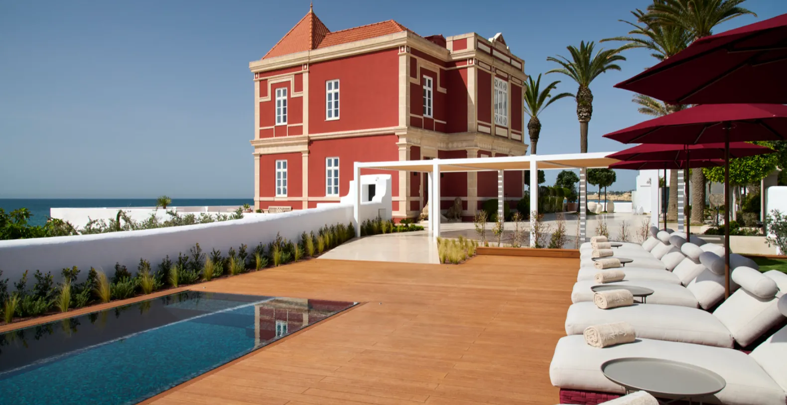 Red Chalet Algarve Portugal Holiday Rental