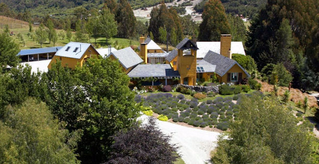 Luxury Mountain Lodge Queenstown New Zealand