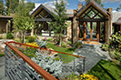 Forest Lane Contemporary Vacation Home Close to ski lifts