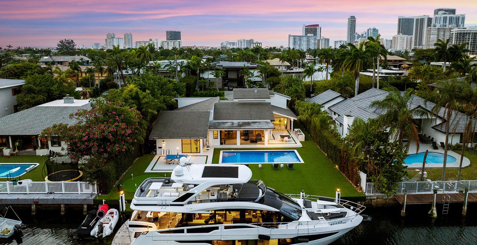 Villa Daisy Vacation Rental Hallandale Beach