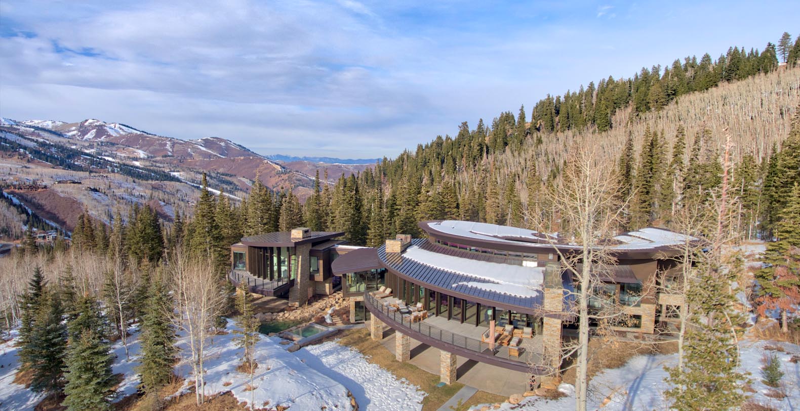 Iron Mountain Chalet Luxury Holiday Rental